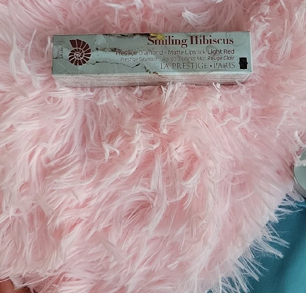 La Prestige Crystal-Embellished Smiling Hibiscus -